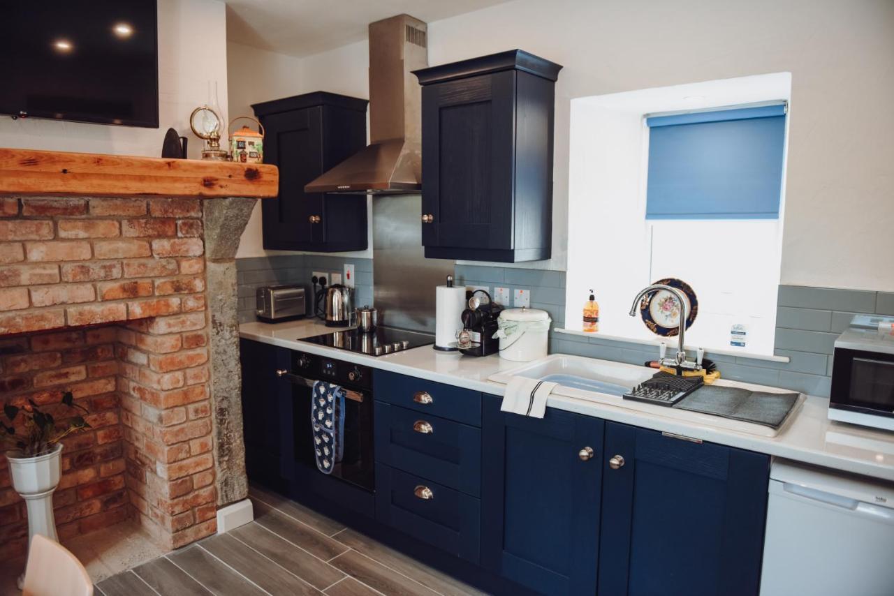 Lizzie'S Cottage Drumaroad 외부 사진